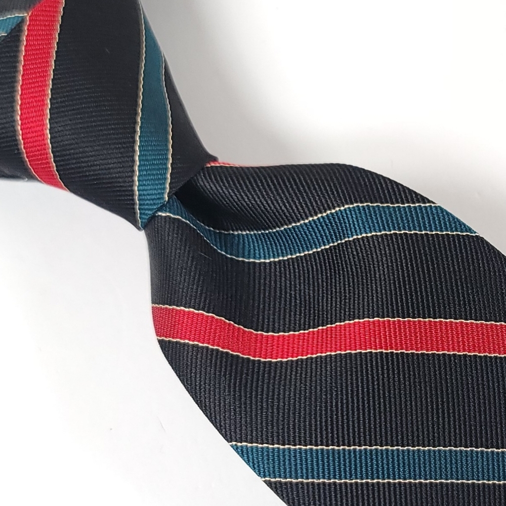 BROOKS BROTHERS Mens Tie, ALL SILK, Color Black & Red Striped, Made In USA